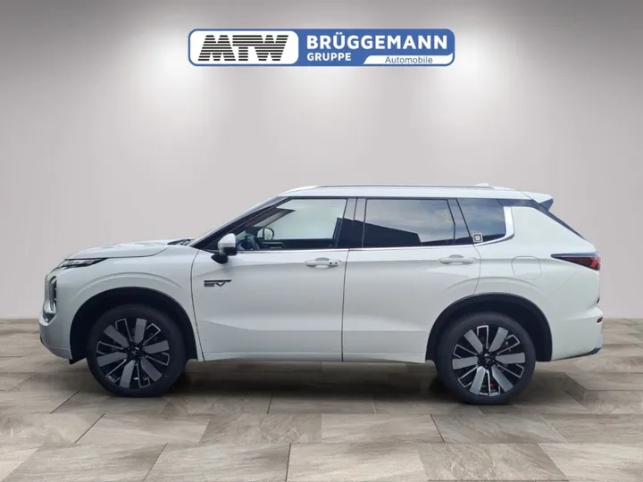 Mitsubishi Plug-in Hybrid Outlander