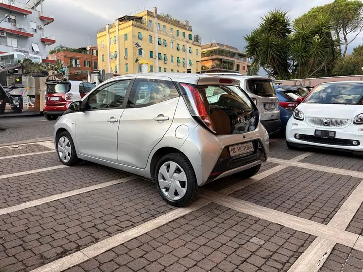 Toyota Aygo (X)