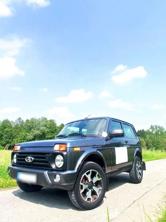 Lada Urban