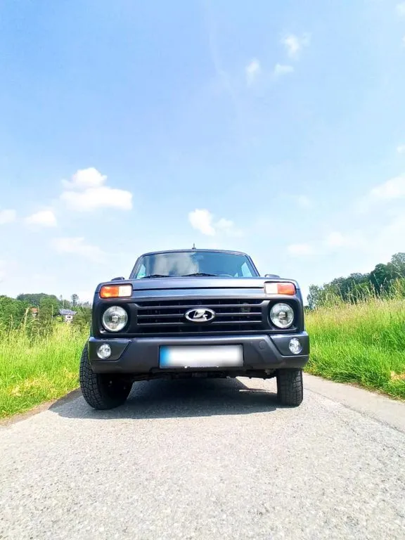 Lada Urban