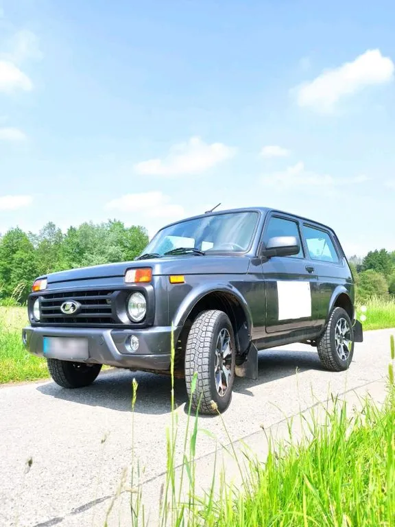 Lada Urban
