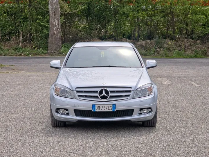 Mercedes-Benz C 320