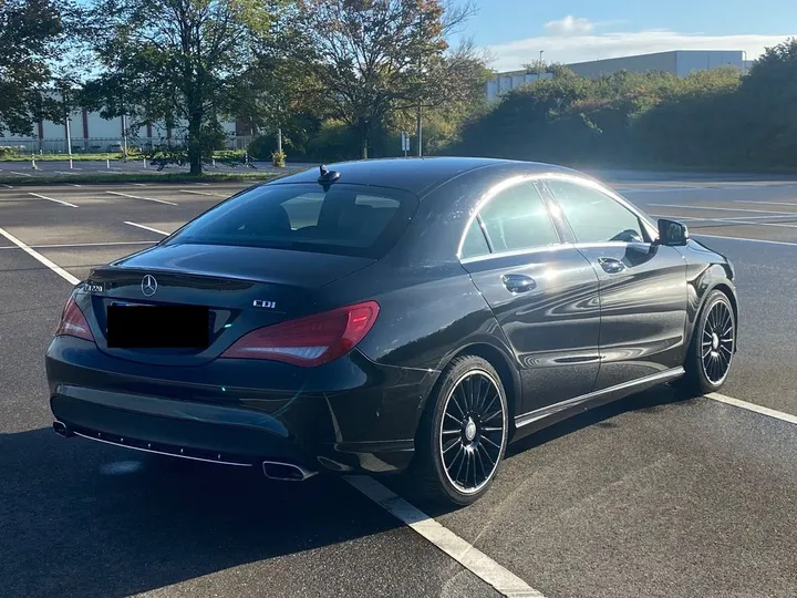 Mercedes-Benz CLA 220