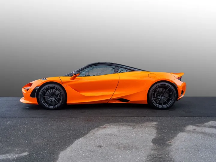McLaren 750S
