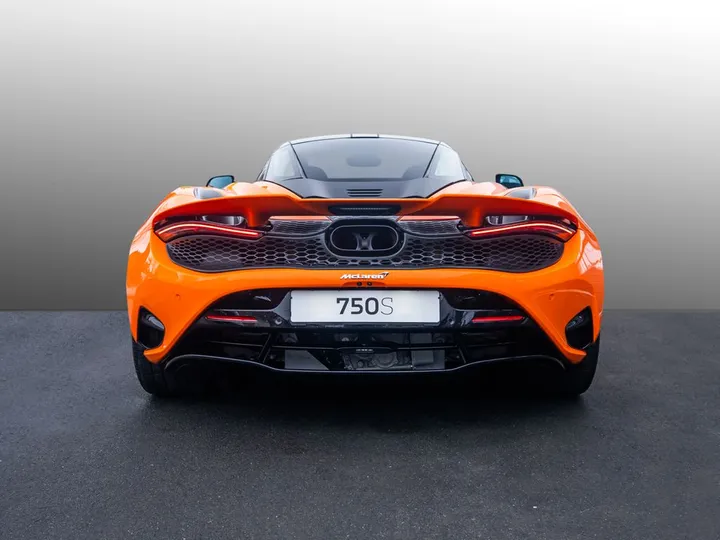 McLaren 750S