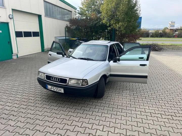 Audi 80