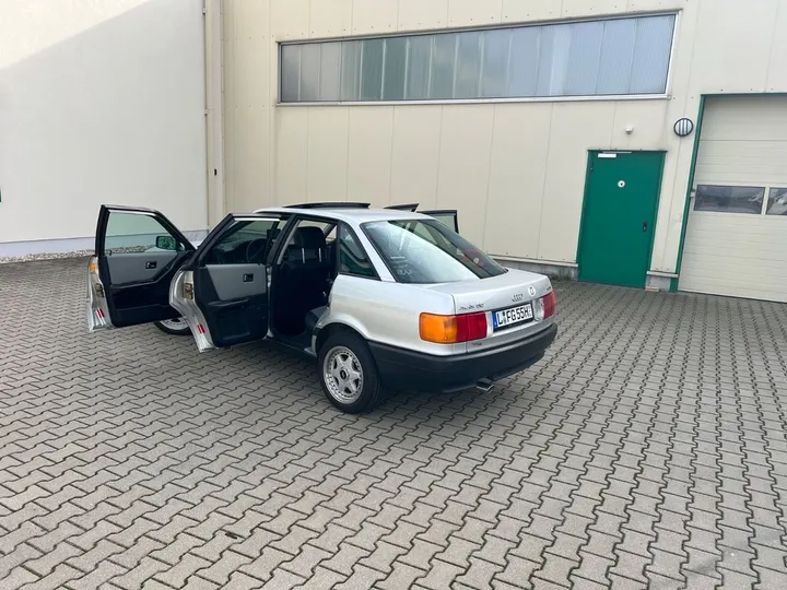 Audi 80
