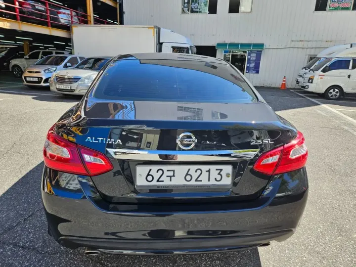 Nissan Altima