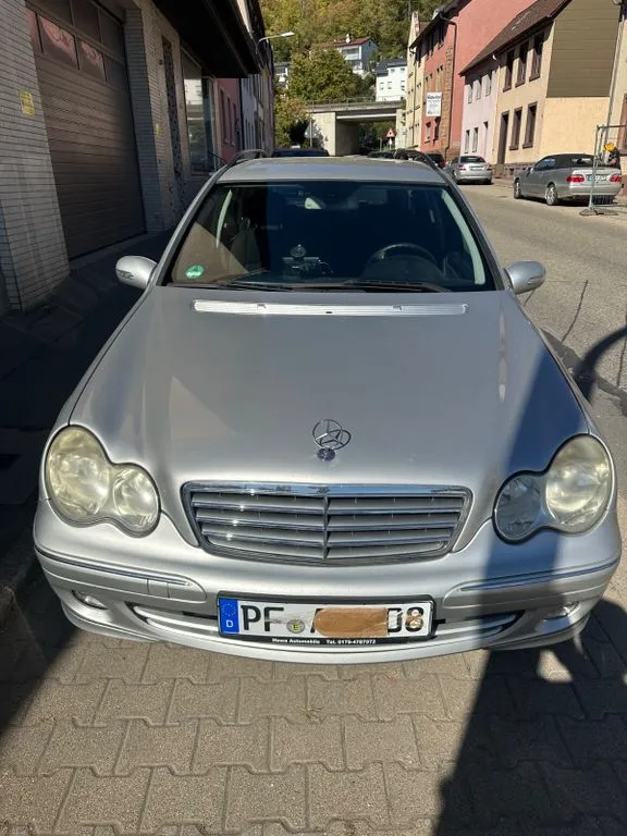 Mercedes-Benz C 240