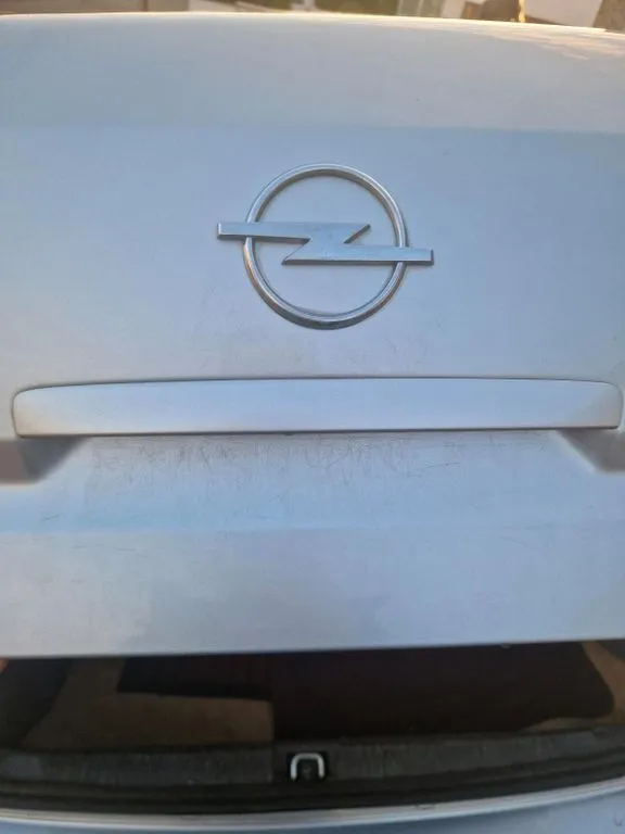 Opel Omega
