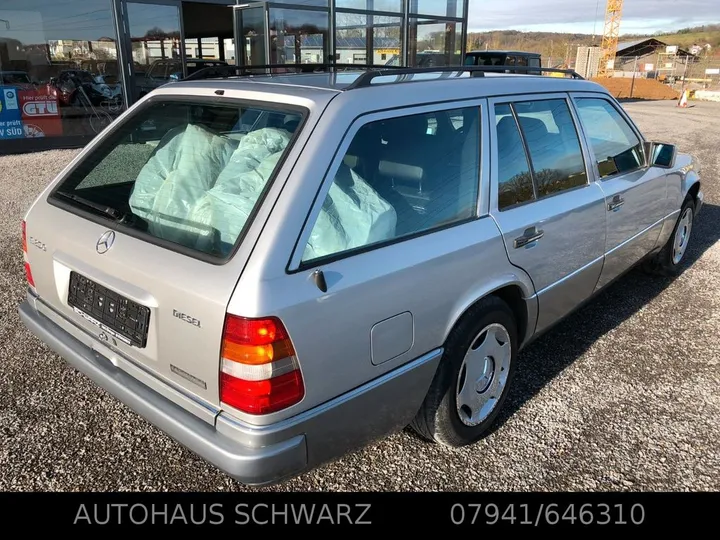 Mercedes-Benz E 250