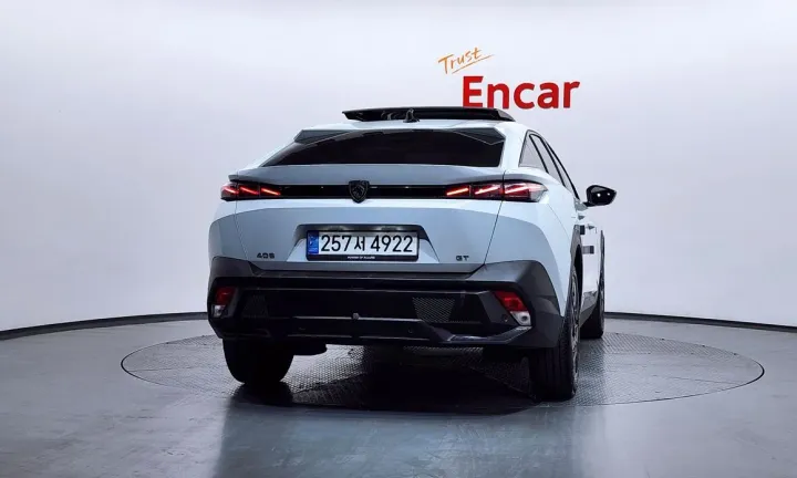 Peugeot 408