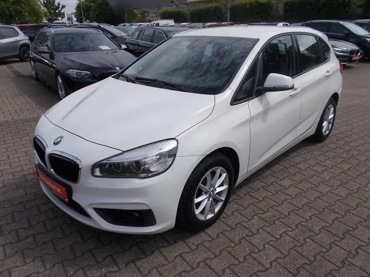 BMW 216