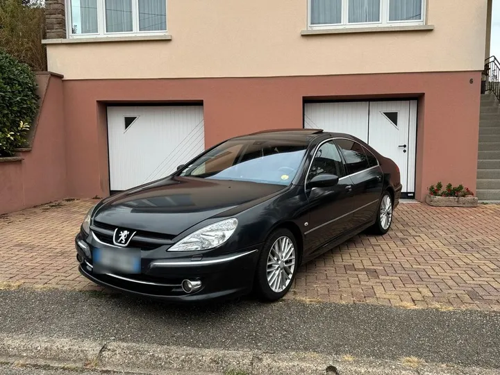 Peugeot 607