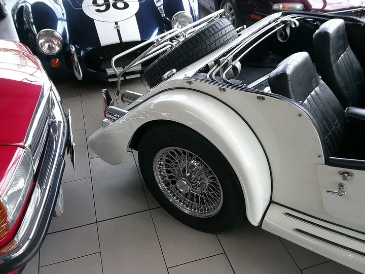 Morgan Plus 8