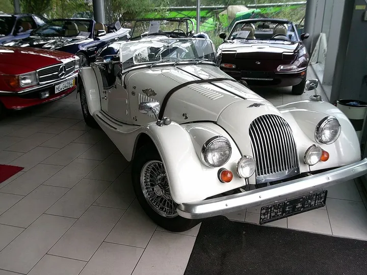 Morgan Plus 8
