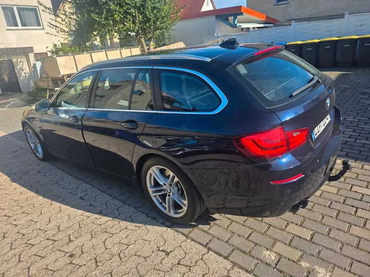 BMW 525