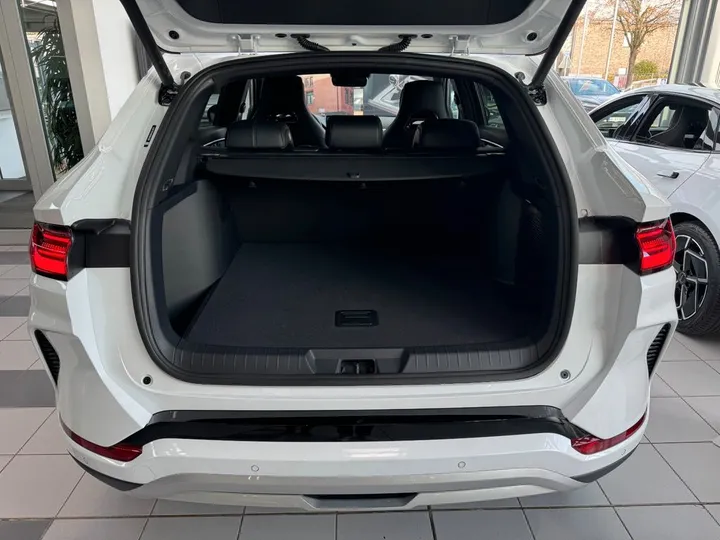 BYD SEAL U