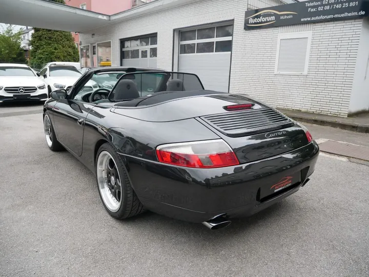 Porsche 996