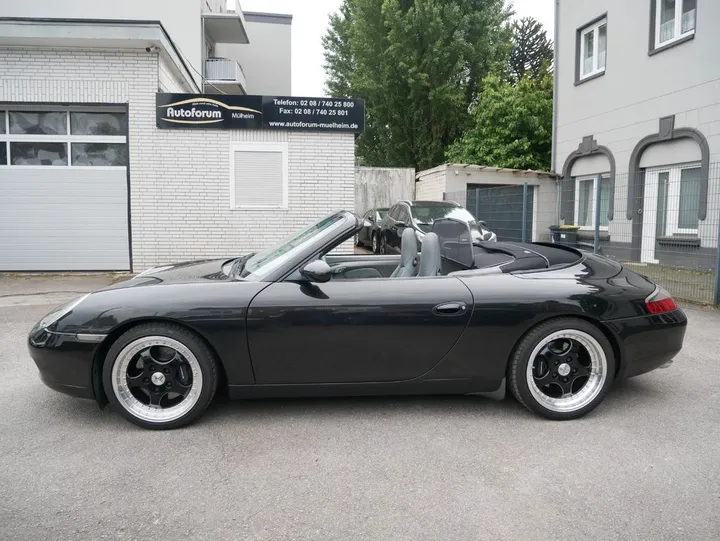 Porsche 996