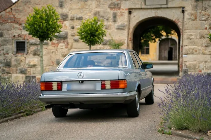 Mercedes-Benz 280