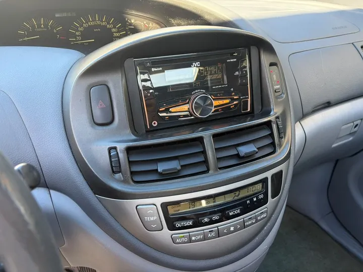Toyota Previa