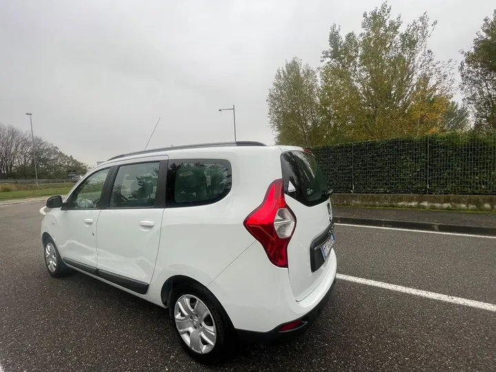 Dacia Lodgy