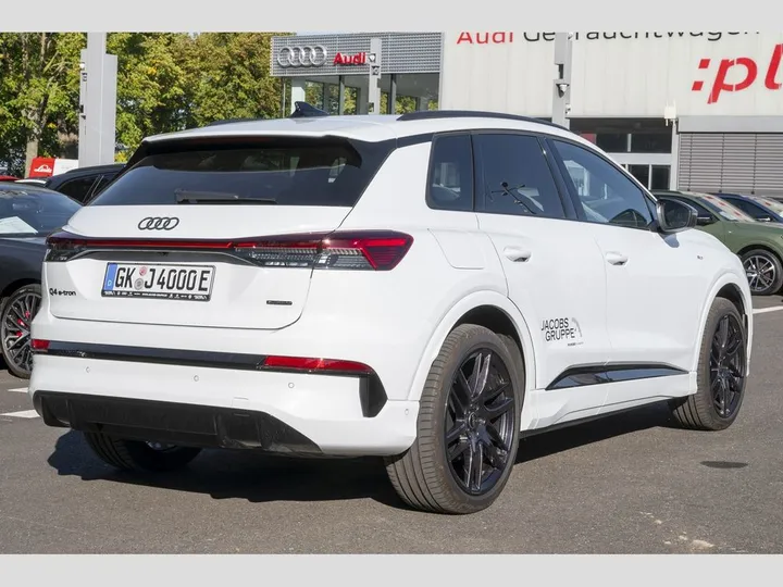Audi Q4