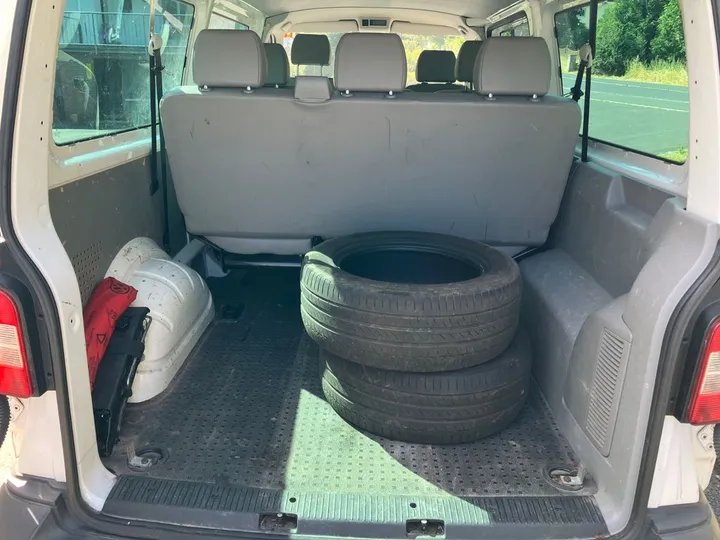 Volkswagen T5 Kombi
