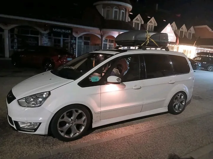 Ford Galaxy