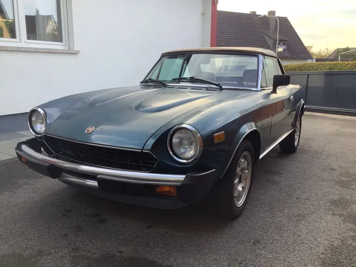 Fiat 124 Spider