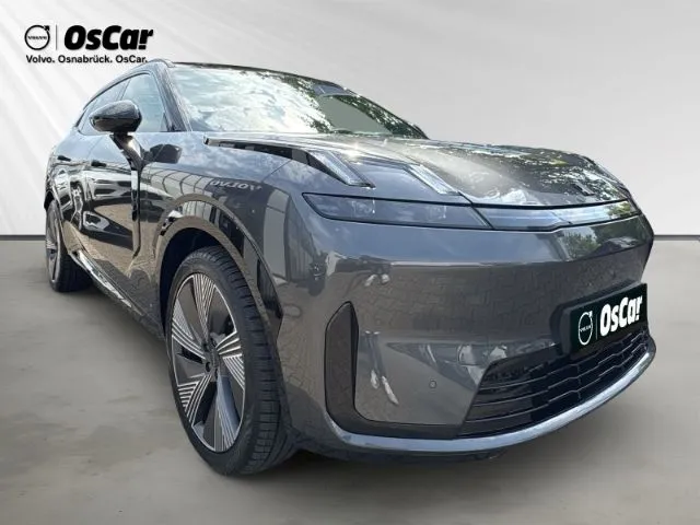 Lynk&Co 08