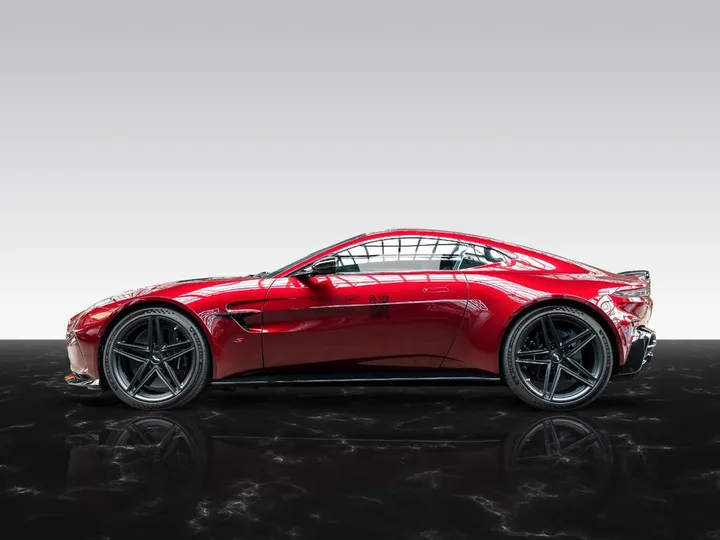 Aston Martin V8 Vantage
