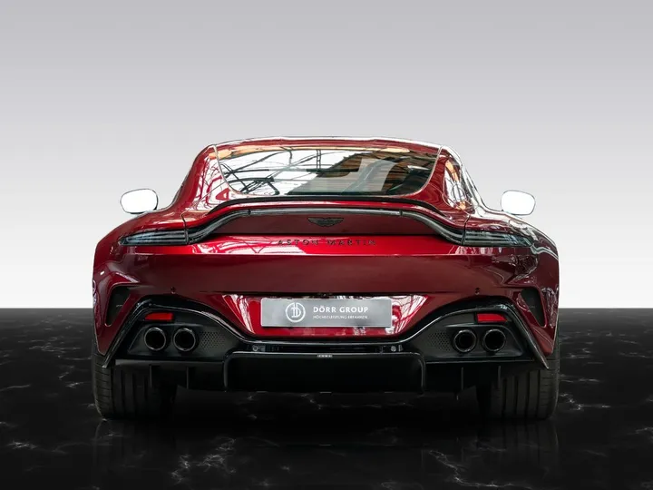 Aston Martin V8 Vantage
