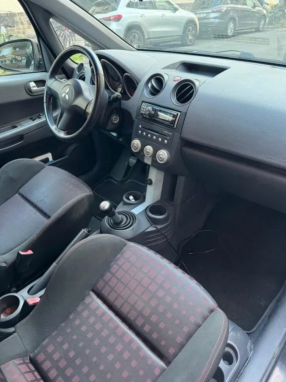 Mitsubishi Colt