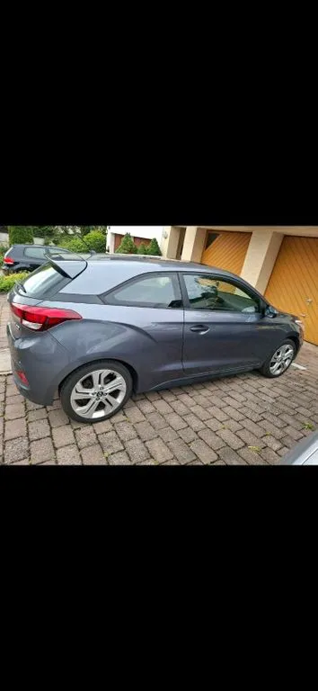 Hyundai Coupe