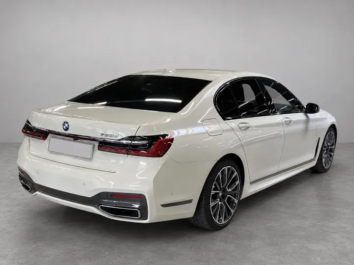 BMW 730