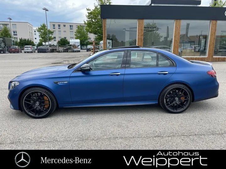 Mercedes-Benz E 63 AMG