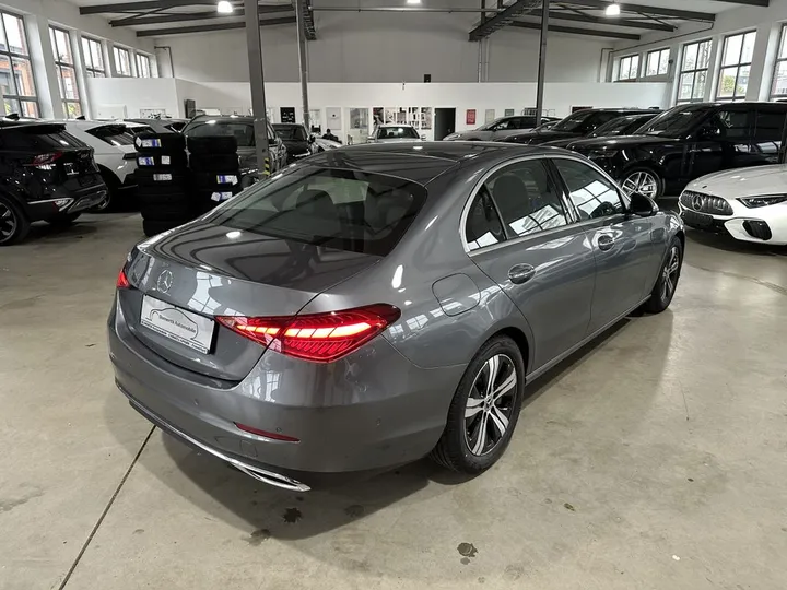 Mercedes-Benz C 200