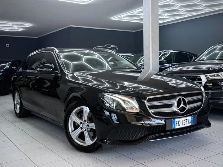 Mercedes-Benz E 220