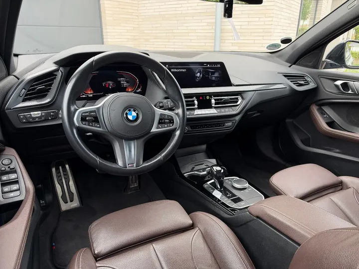 BMW 120