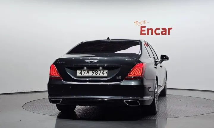 Genesis EQ900