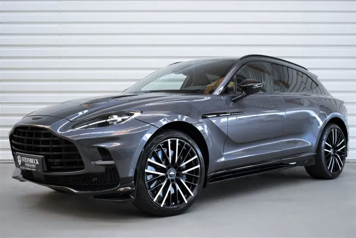 Aston Martin DBX