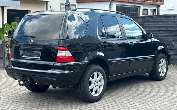 Mercedes-Benz ML 270