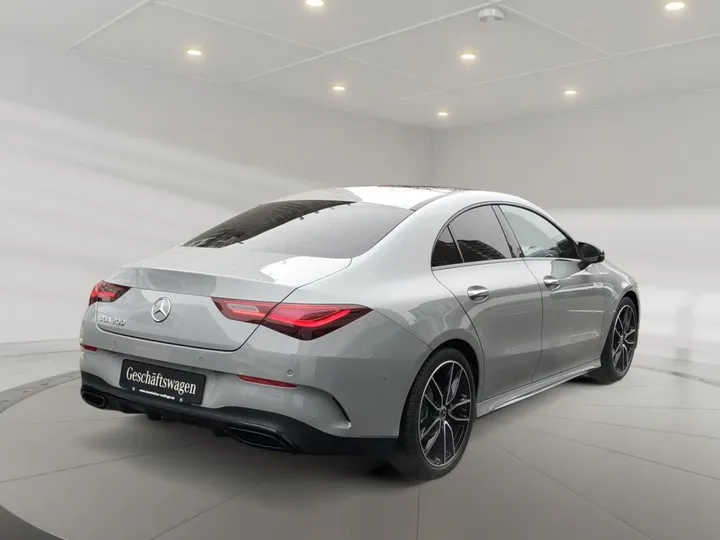 Mercedes-Benz CLA 200