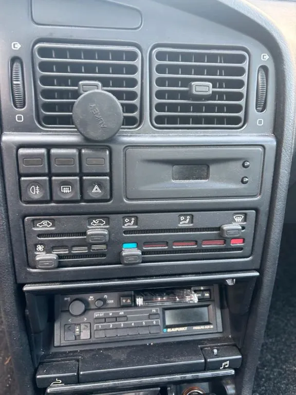 Peugeot 405