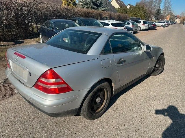 Mercedes-Benz SLK 200