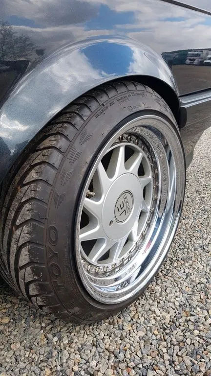 BMW 325