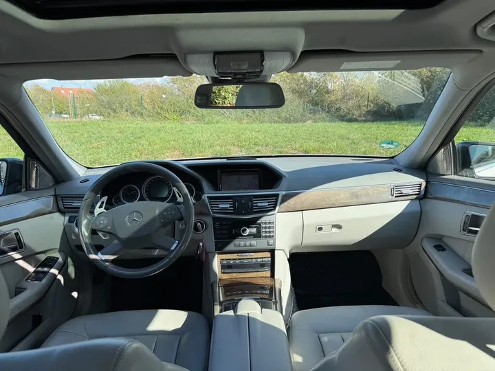 Mercedes-Benz E 350