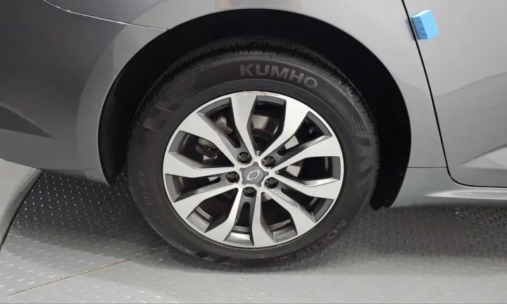 Renault-KoreaSamsung SM6